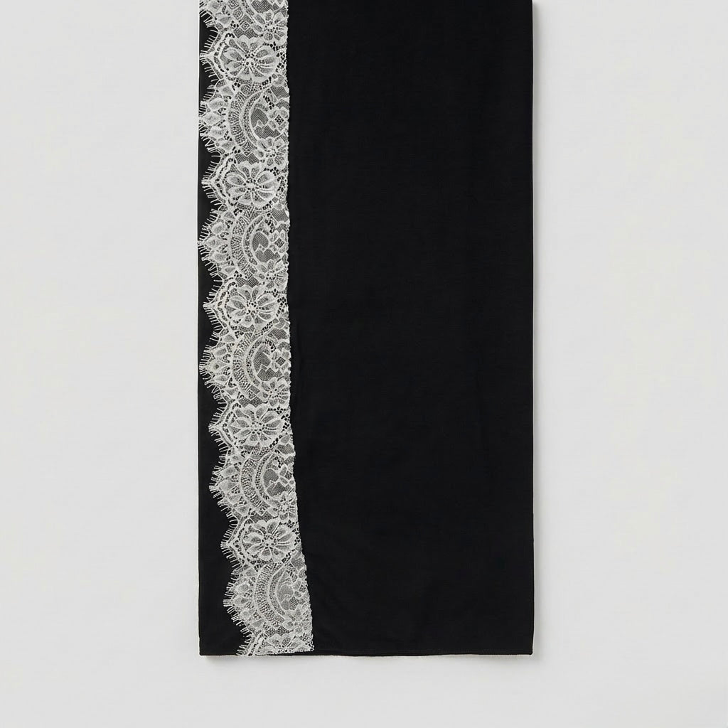 Noir Lace Modal